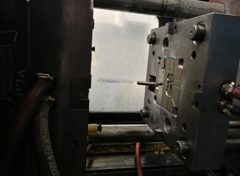 塑胶模具 塑胶模具